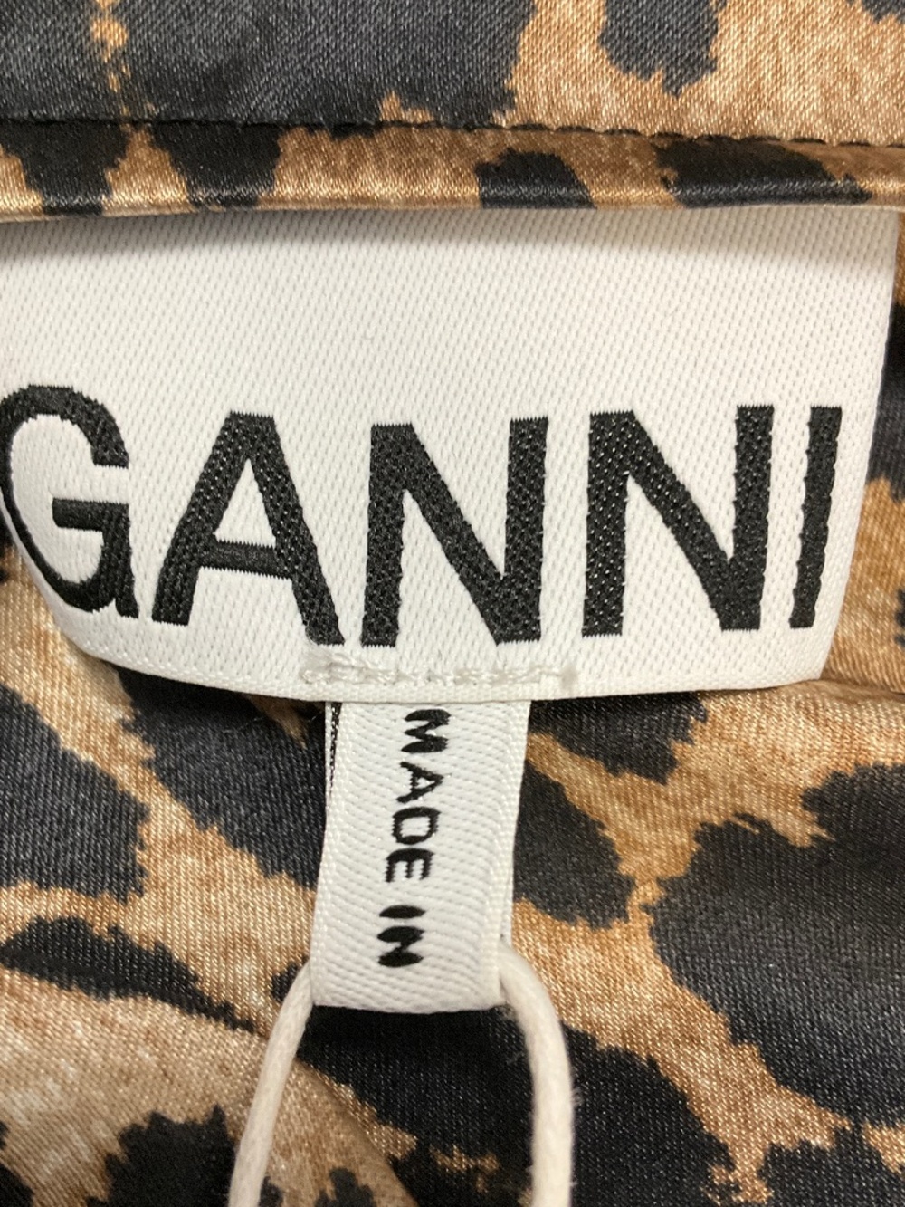 GANNI TAN / BROWN / BLACK LEOPARD PRINTED SHORT SLEEVED SILK MIDI DRESS - Picture 4 of 7